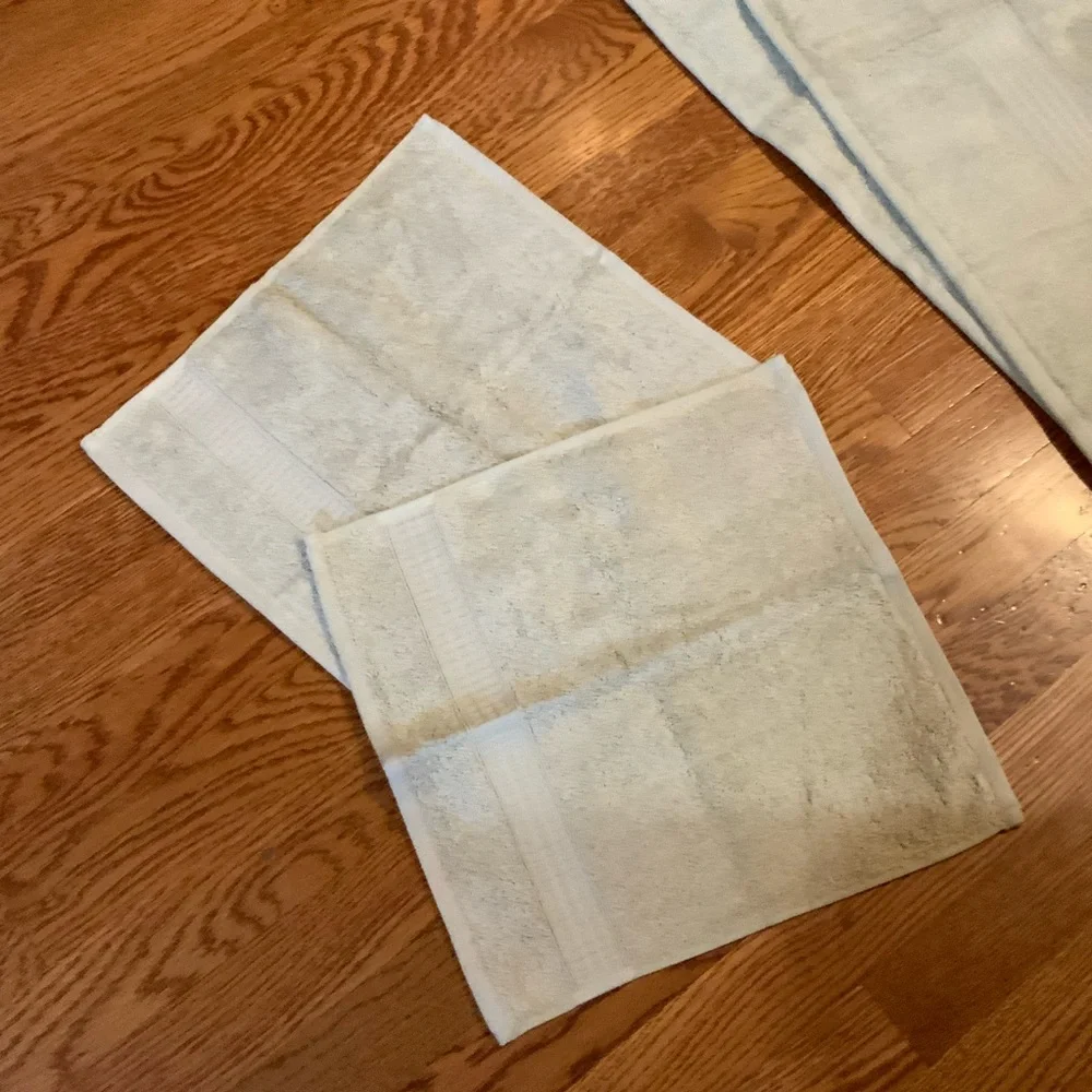 Studio Bamboo Blend Towel and Wash Cloth 4 pc Set Soothing Green NOS